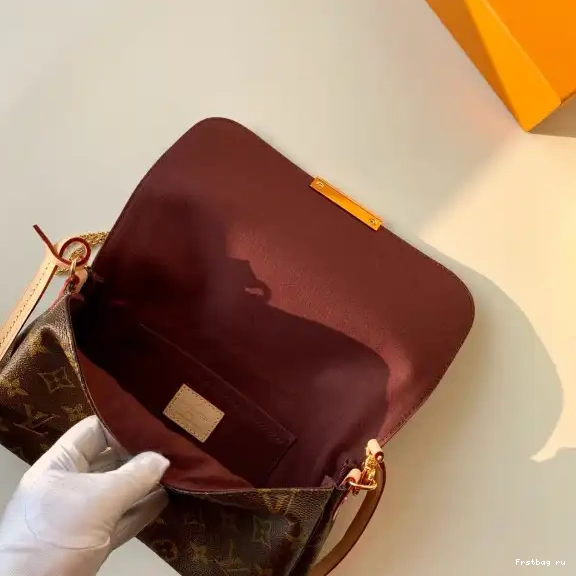 First bag ru Vuitton PM Favorite Louis 0618
